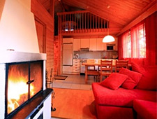 Les chalets sont aménagés de manière confortable et agréable