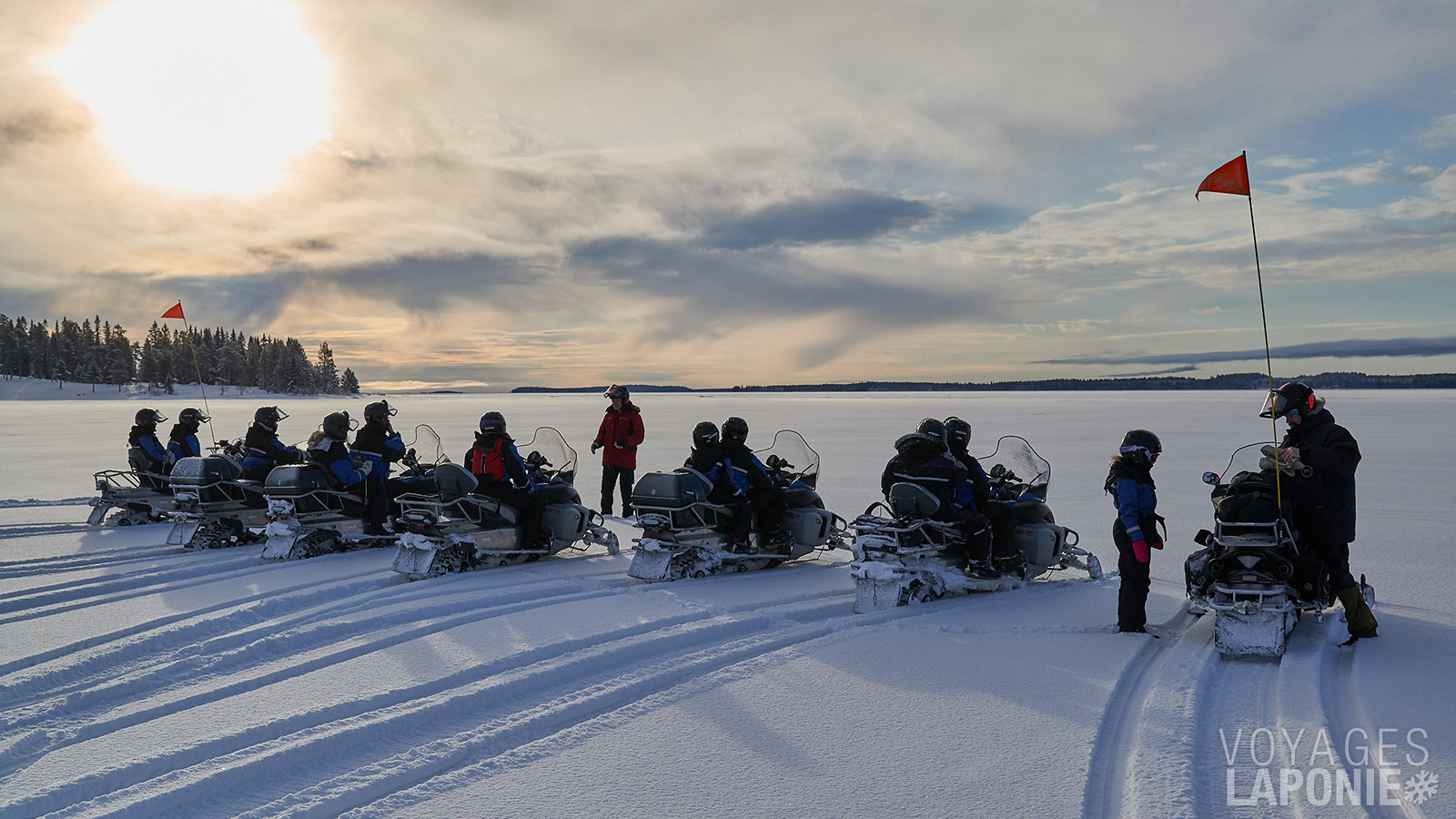 Le jour 2, vous partirez pour un inoubliable safari en motoneige sur le golfe de Botnie gelé