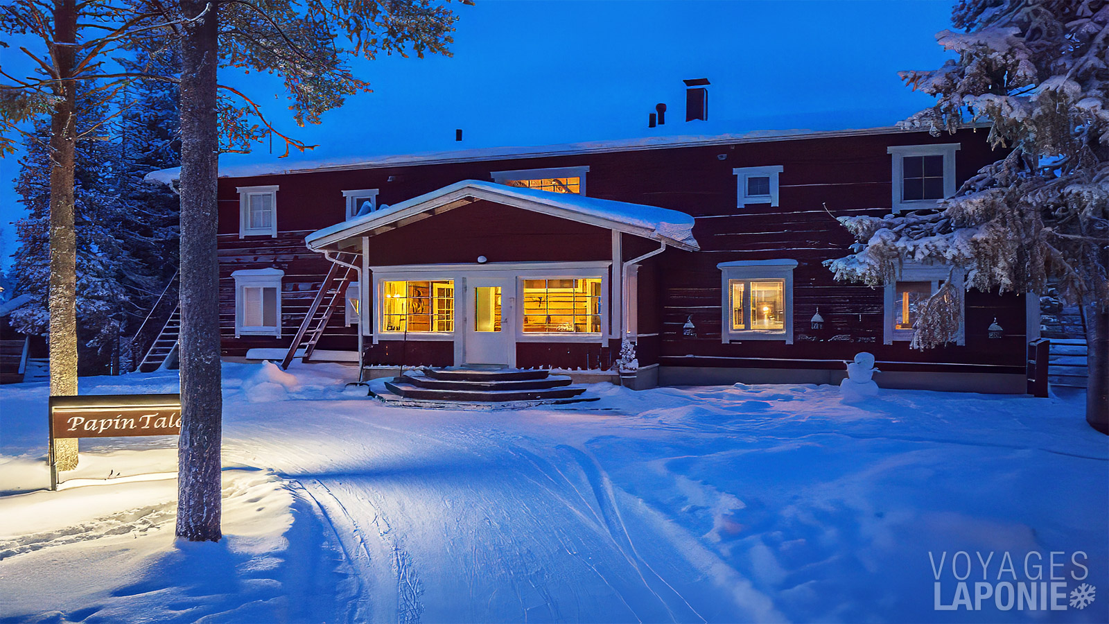 Ce séjour de 5 jours vous permet de choisir entre une chambre d’hôtel, une villa de verre ou un chalet chaleureux