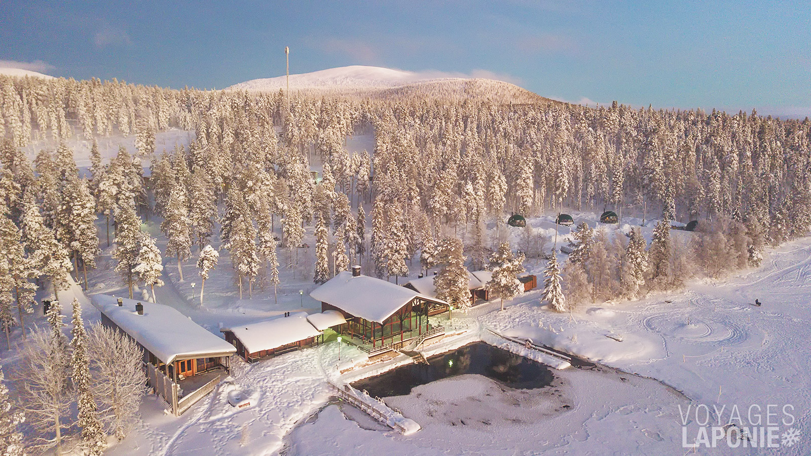 Le Jeris Lakeside Resort est situé au bord du lac Jerisjärvi, dans la région de Muonio