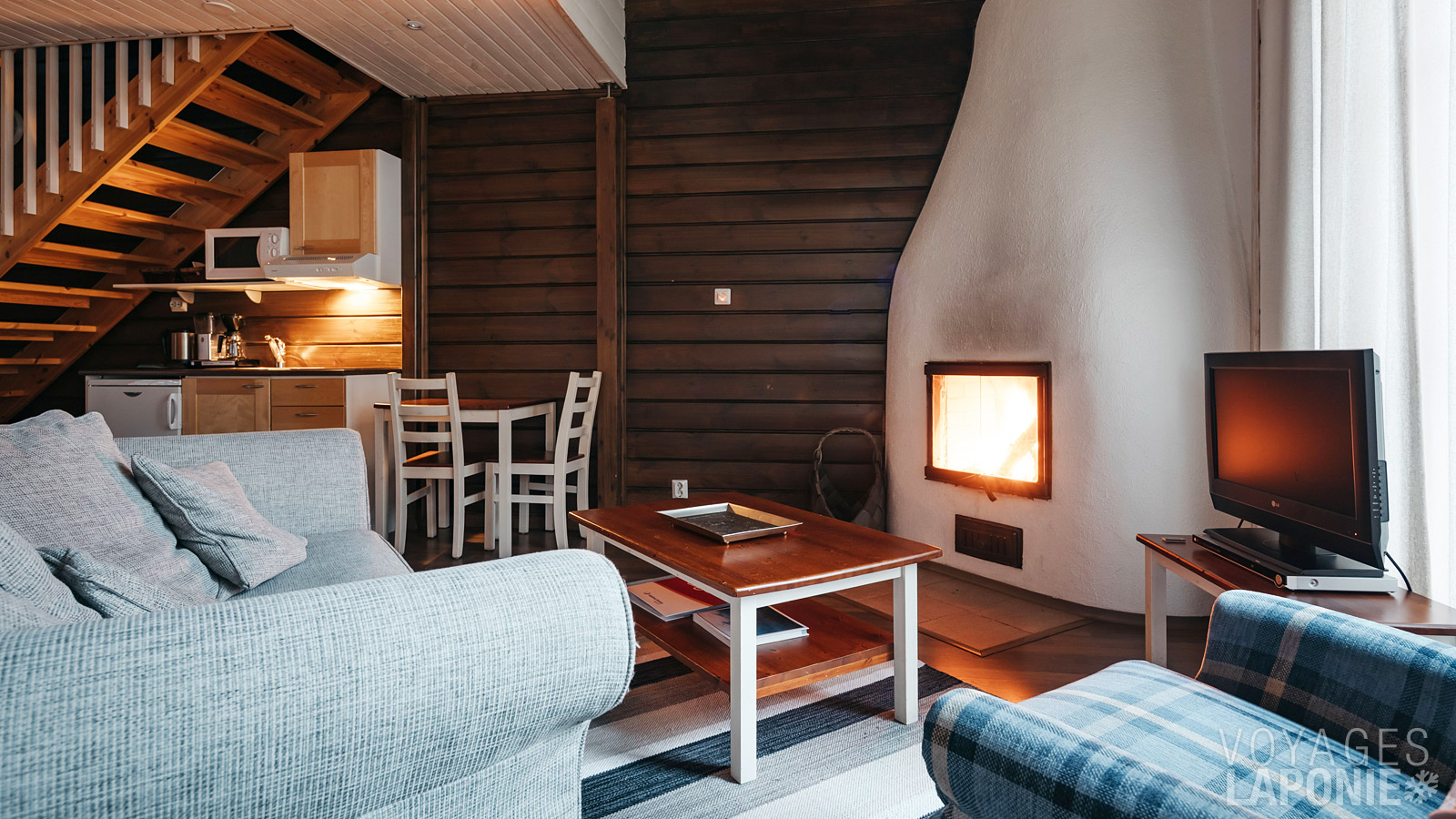 Un appartement-chalet dispose d’un sauna privé et d’une cheminée