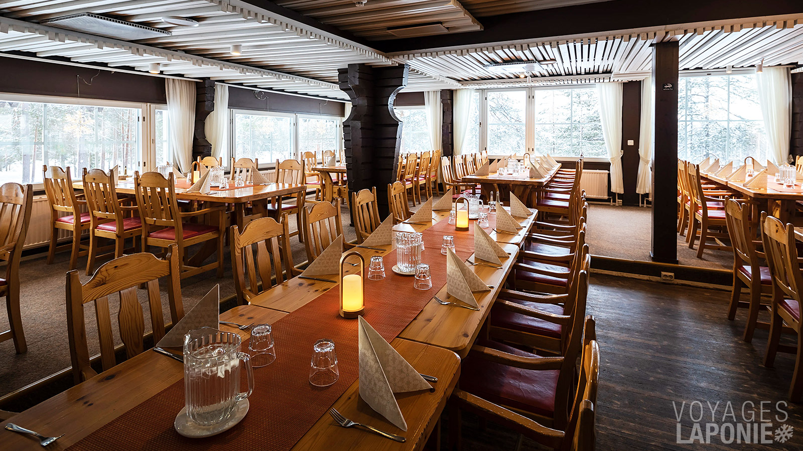 L’hôtel dispose d’un restaurant de style bistrot ainsi que d’un restaurant à la carte