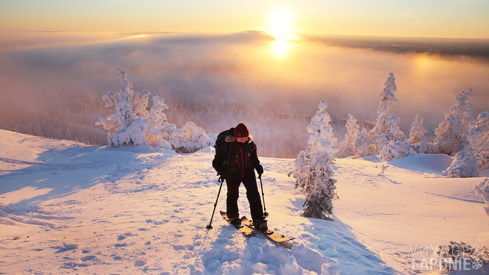 Lors d’une randonnée en raquettes, vous admirerez des paysages montagneux à couper le souffle