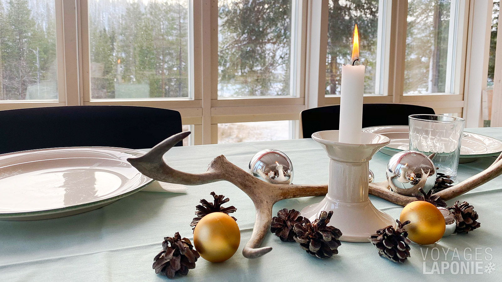 Le restaurant de l’hôtel offre une capacité de 90 places pour ses invités