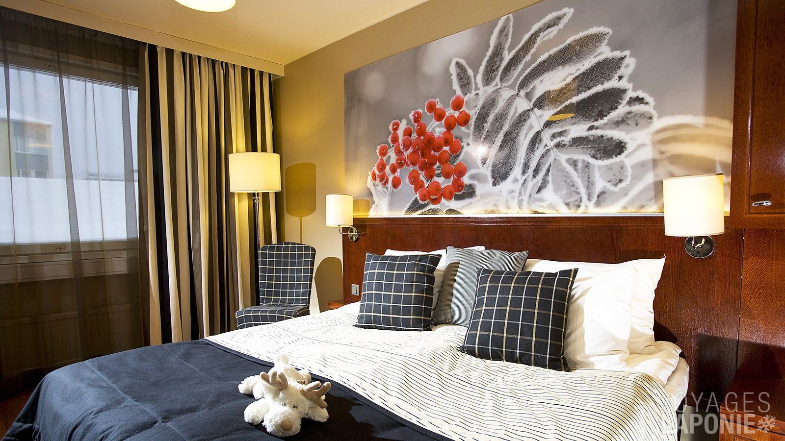 À Rovaniemi, vous séjournerez 1 nuit dans une chambre d’hôtel du City Hotel***+ ou équivalent